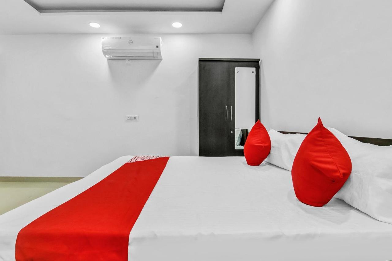Flagship Hotel Secret Mirage Near Rithala Metro Station Nova Deli Exterior foto